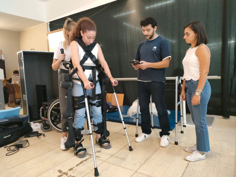 Castelo Branco: Projeto REVITAL testa exoesqueletos na Clínica Pedagógica da ESALD
